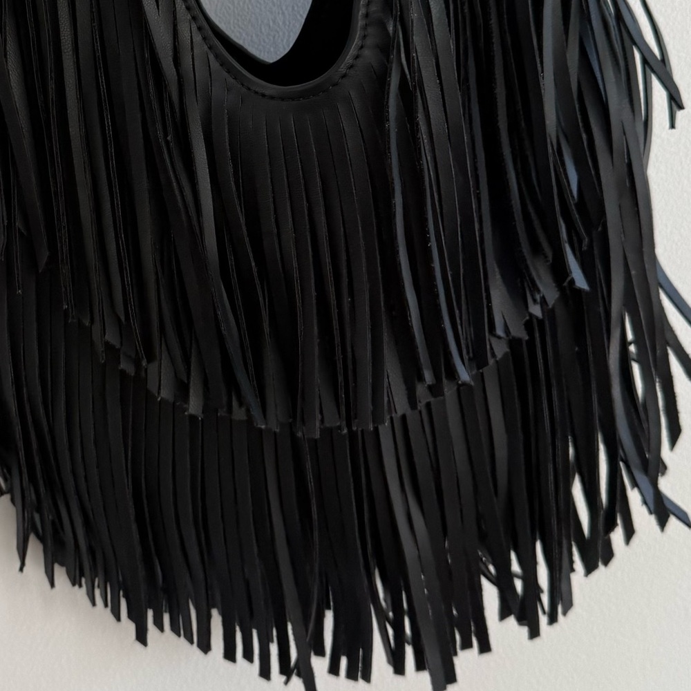Black Fringe Shoulder Bag - Stylish Women's Handbag